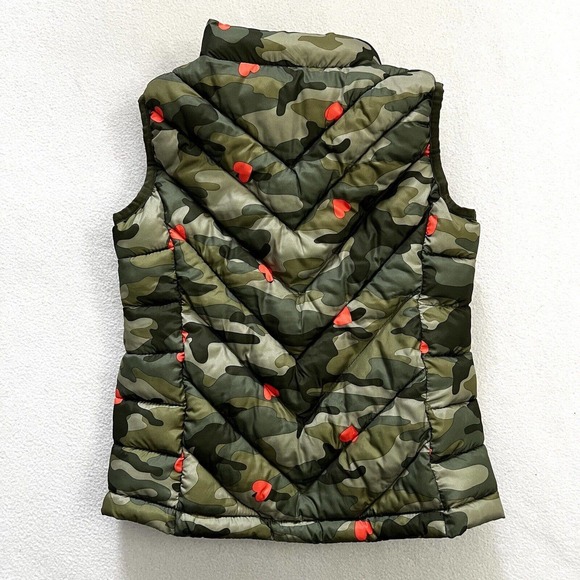 Gap Kids Desert Camo Heart Puffer Vest Quilted Green Camouflage Print Girl S 6-7 - Picture 8 of 8